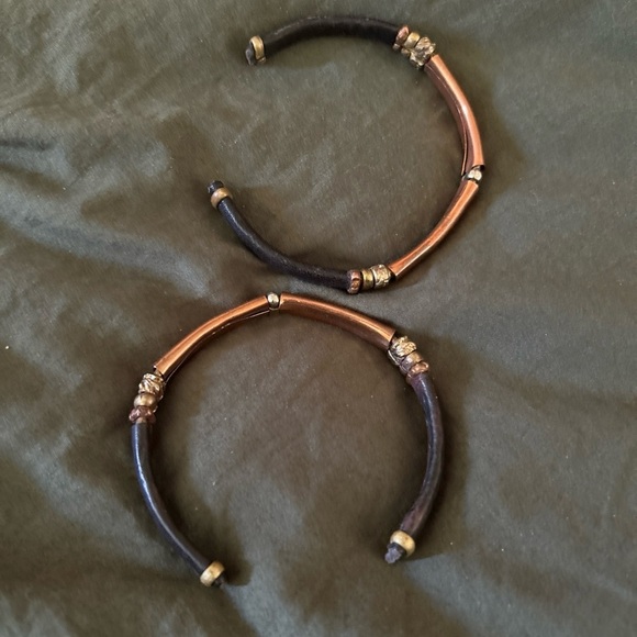ONE Copper and Black Leather Bangle - Picture 1 of 5